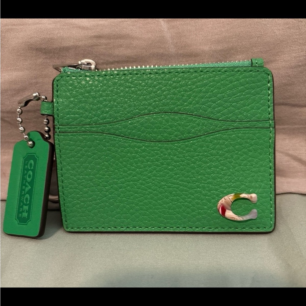 Coach Wavy Zip Card Case With Keyring